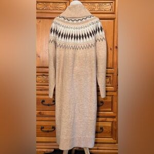Lane Bryant Tan Sweater with Black and White Design